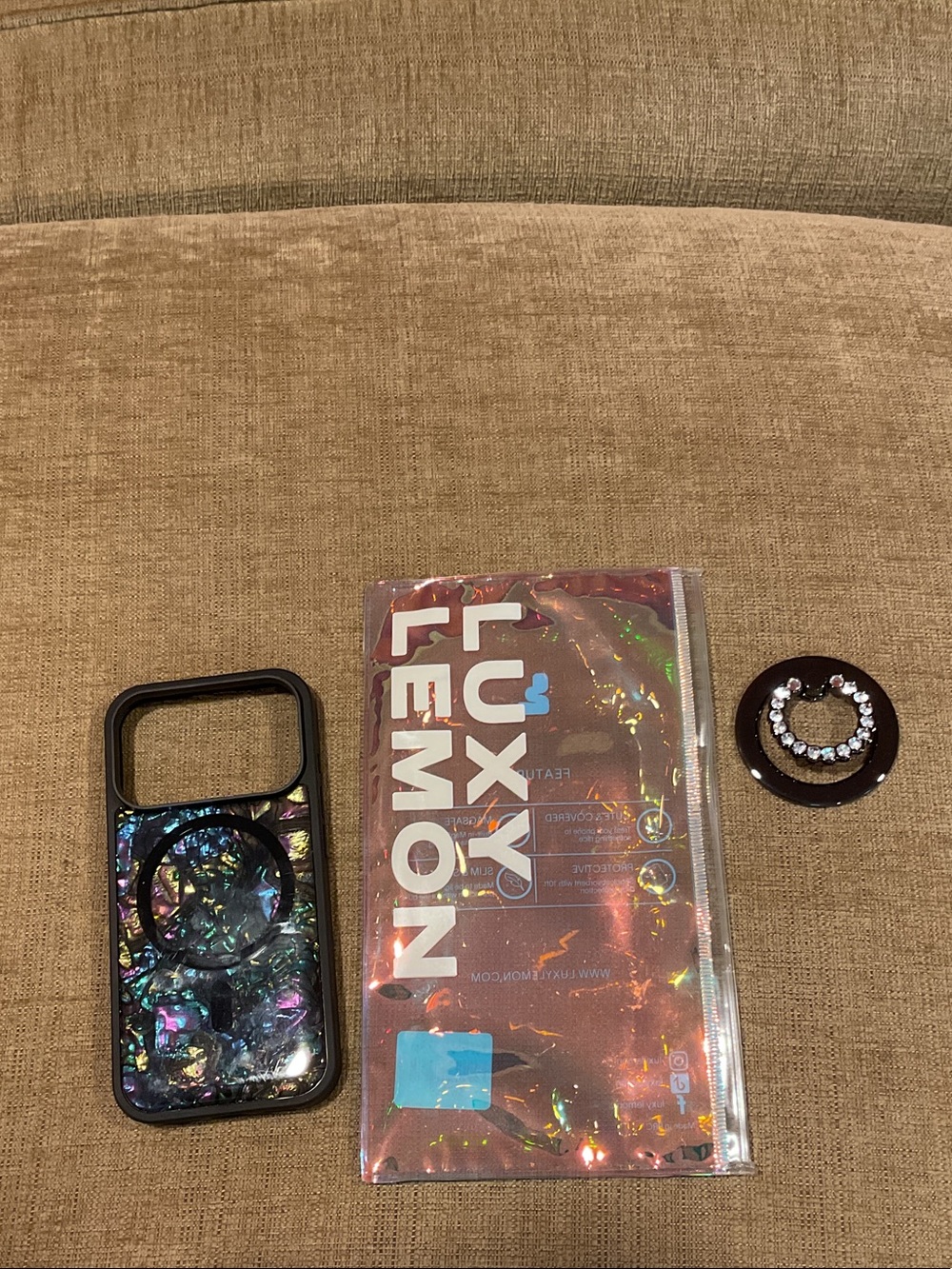 Luxy Lemon IPhone 17 Pro Holographic Black Phone Case with Ring Grip - Mag safe